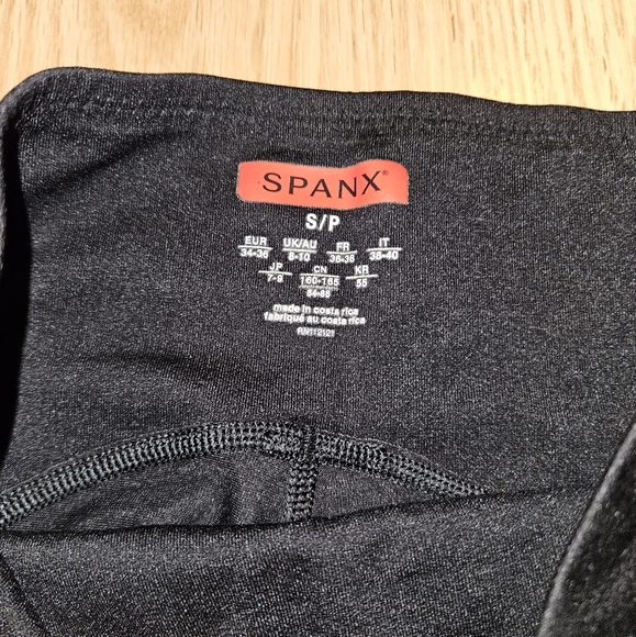 SPANX High Rise Shorts - Picture 3 of 3